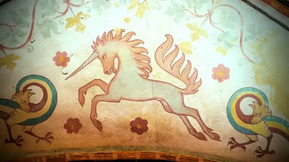 Фреска единорога в замке Мальборк, средневековом замке Тевтонского ордена на реке Ногат, в Мальборке, Польша. © Источник: изображения имаго/Питер Шикерт.