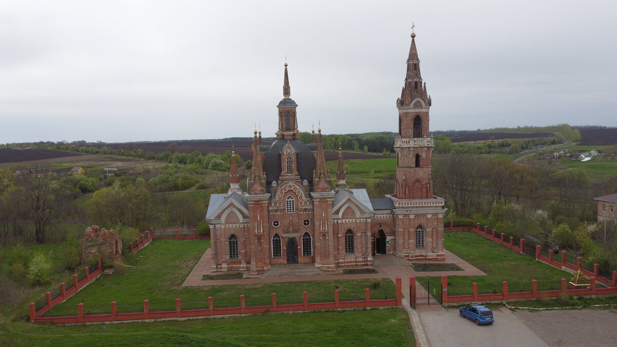 Знаменская церковь в Вешаловке