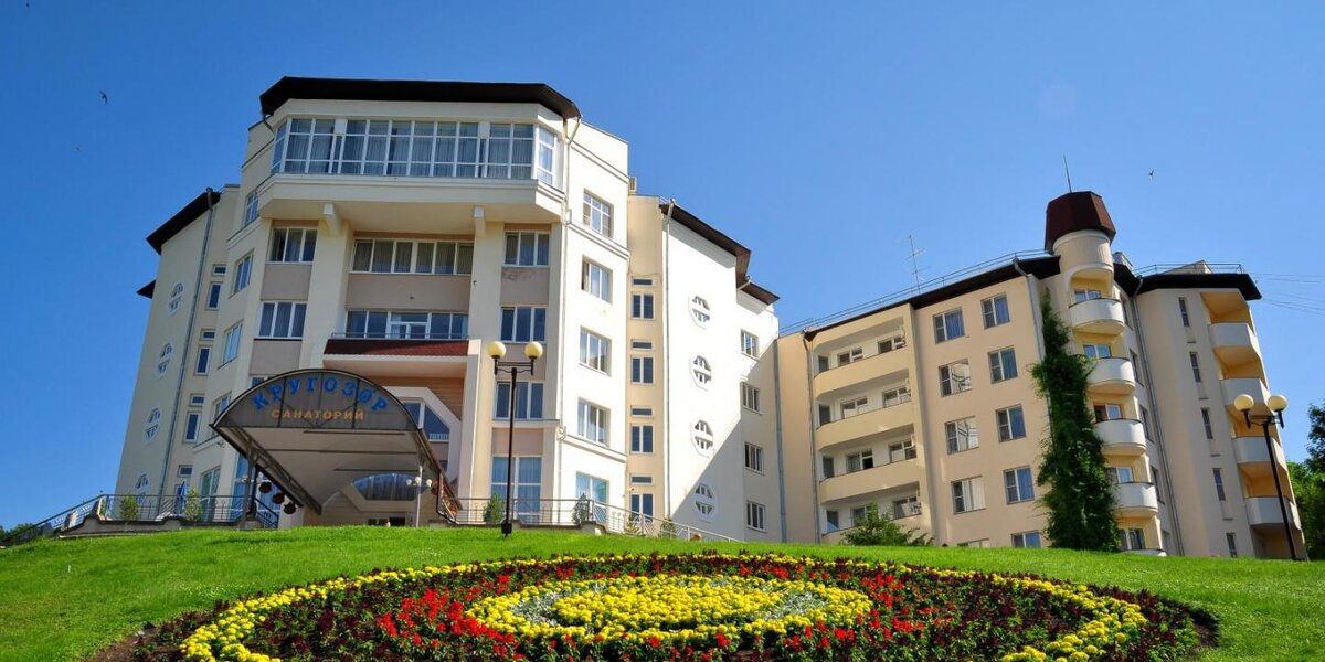 Санаторий "Кругозор" в Кисловодске (корпус "Люкс")