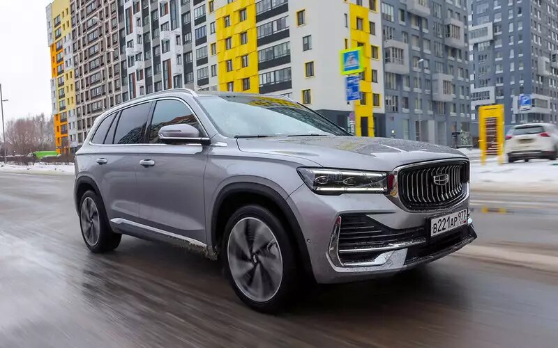 Geely Monjaro. Цена в России от 4 499 990 ₽