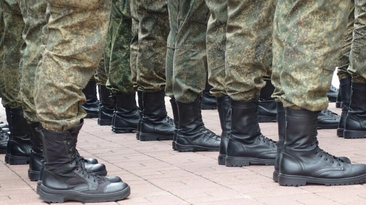     Военнослужащие поблагодарили жителей и общественников за спецтехнику, которую им передали в Мелитополе во время недавней командировки Народного фронта.