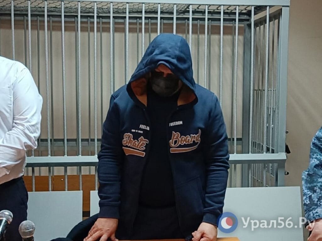    Чиновникам Минстроя Оренбургской области Михайлову и Левину продлили сроки меры пресечения