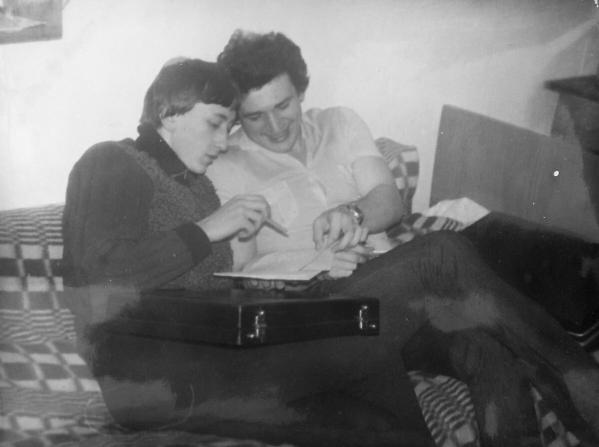 Студенты в общежитии, СССР.