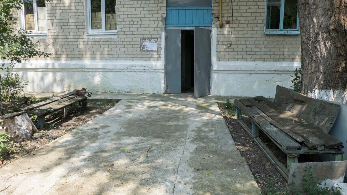     По словам местных жителей, это происходит здесь уже не в первый раз