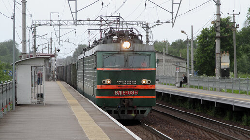 Грузовые поезда. Выпуск от 6.05.2023. Нарезка видео грузовых поездов под разными локомотивами, в разных местах и в разное время года.