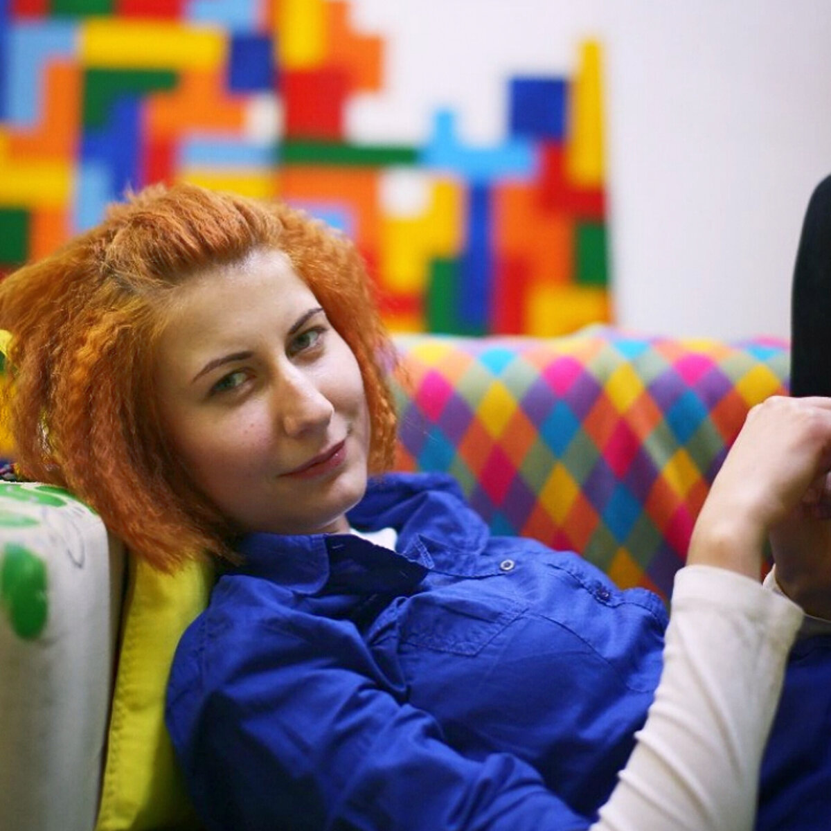 Период, когда я любила очень яркие волосы и расцветки одежды 