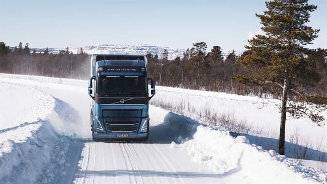 Volvo Trucks тестирует водородные грузовики на севере Швеции