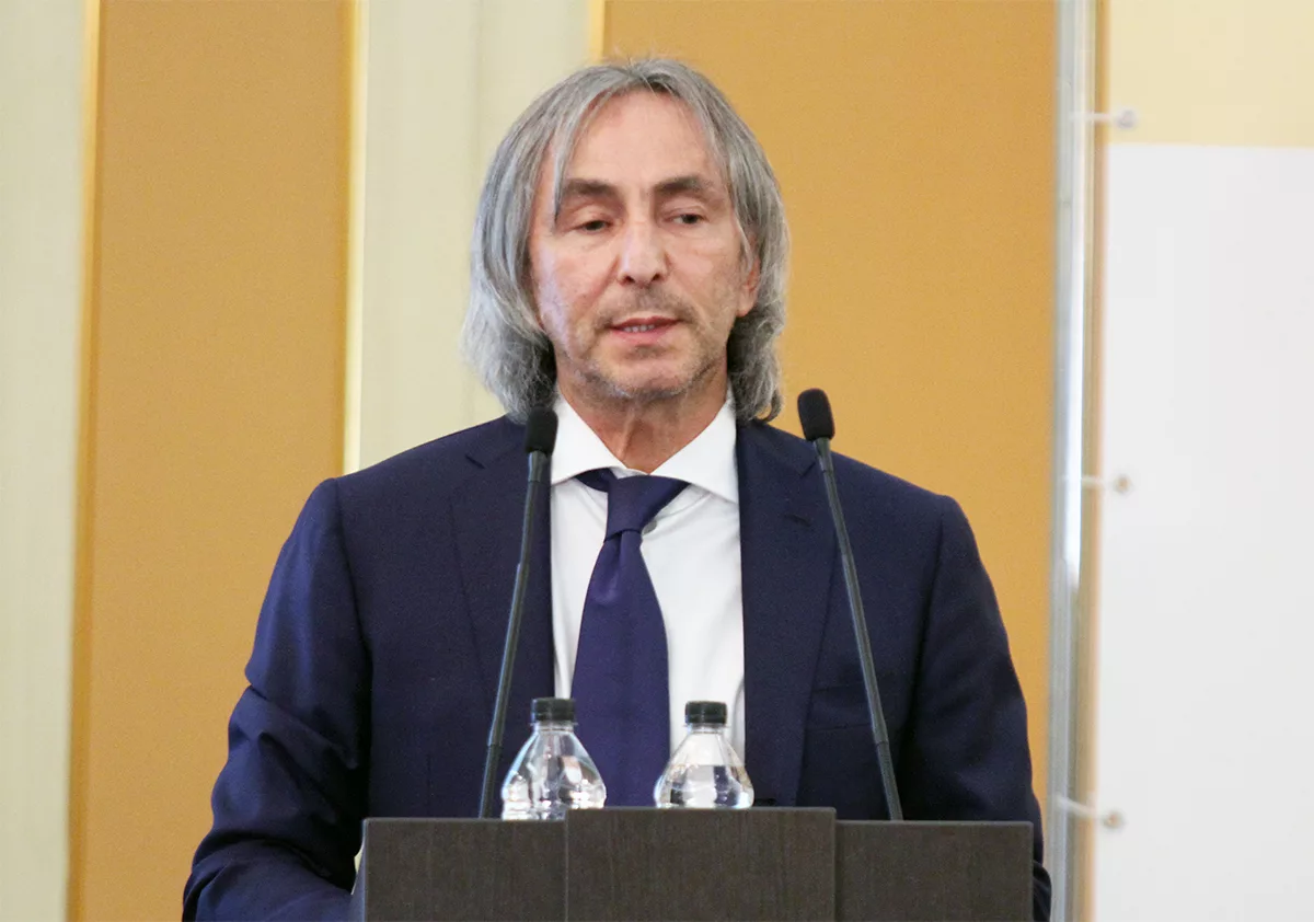 Джибраилов. Джабраилов сенатор