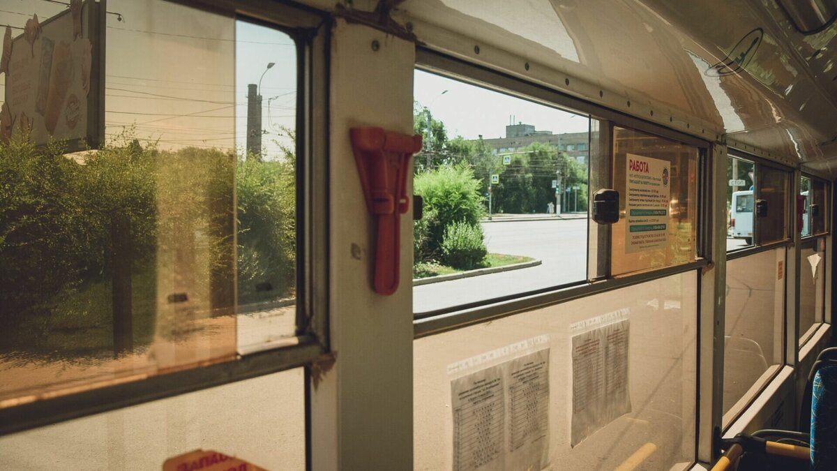     В Глазовском районе жители поселка Чажай лишились транспортного сообщения.