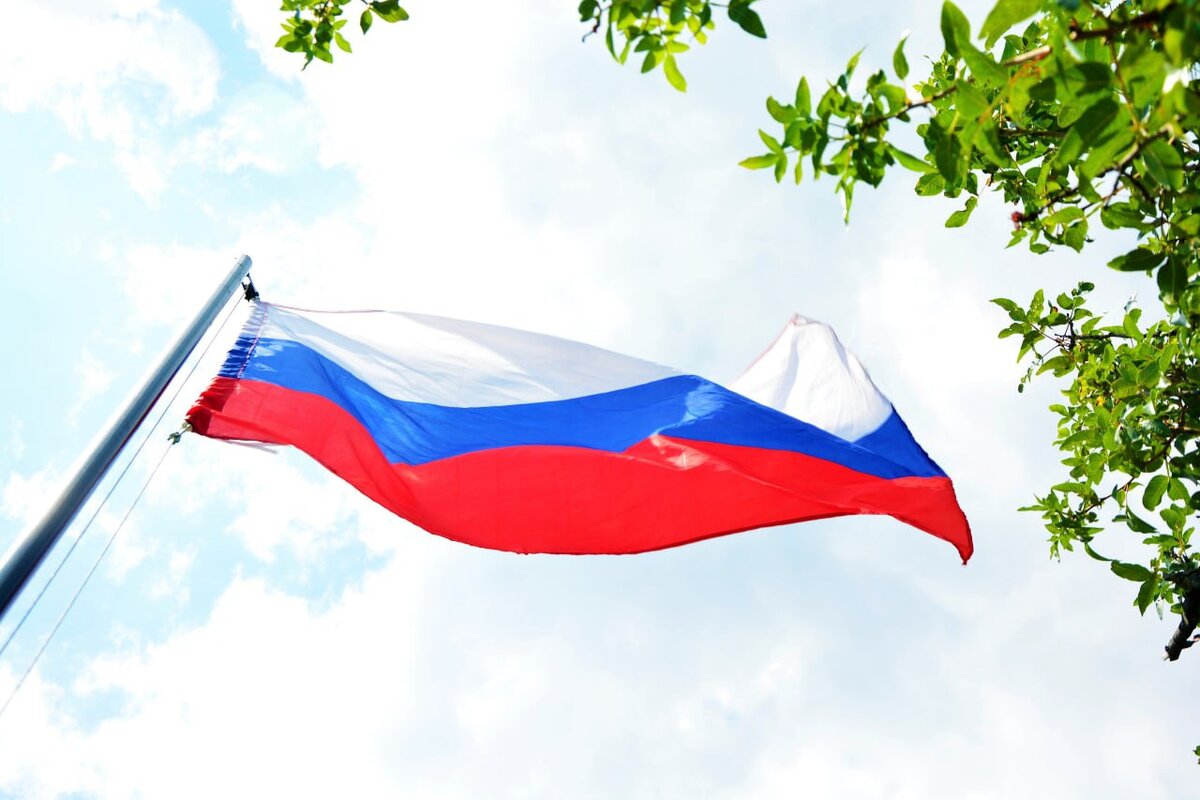 Флаг России и Крыма