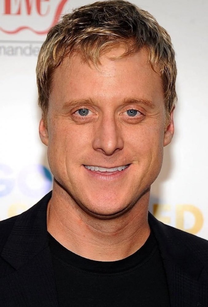 Алан Тьюдик - робот «Санни» (голос и мимика)