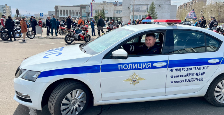 Полицейский автомобиль wy560a