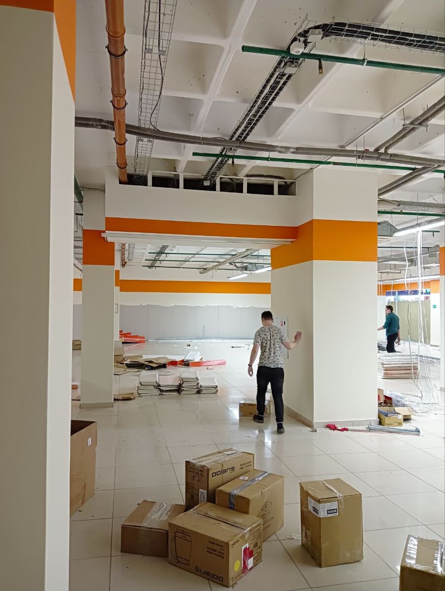 Электромонтажные работы в торговом центре "Оранж" г. Балаково