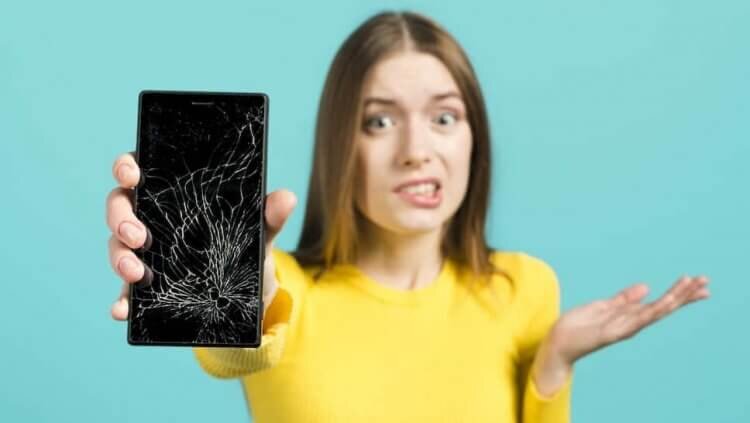    Даже если смартфон не включается, из него все равно можно достать информацию