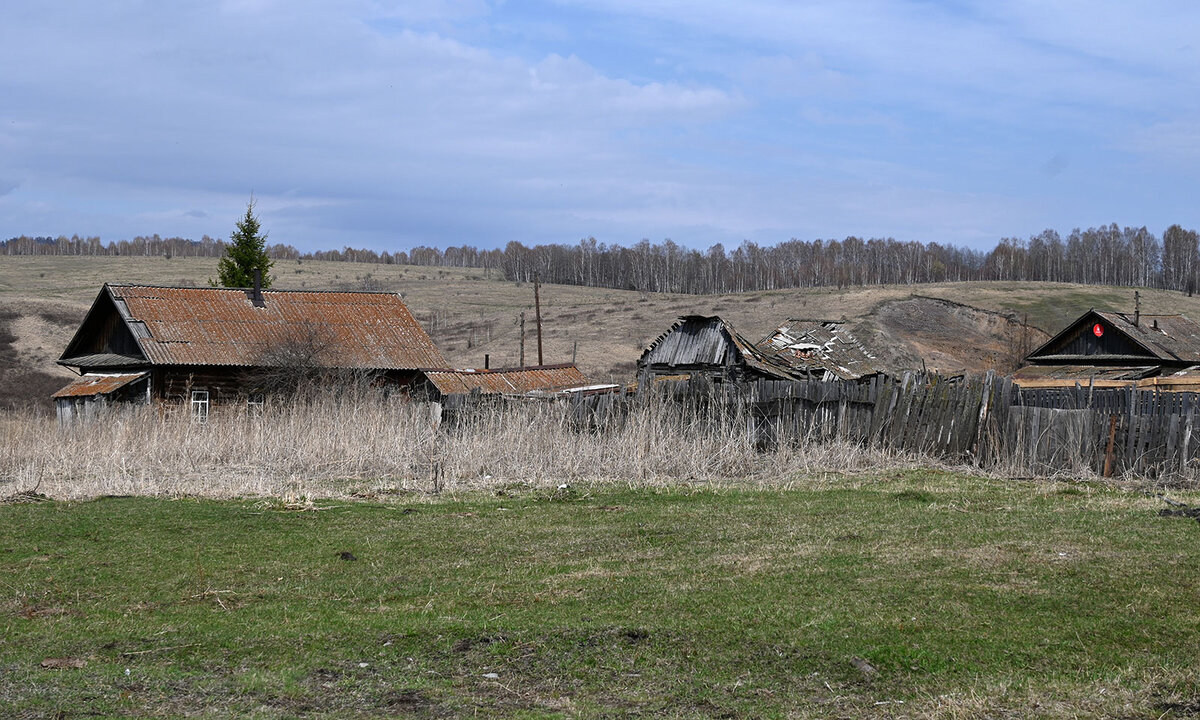 В этих домах уже давно никто не живет