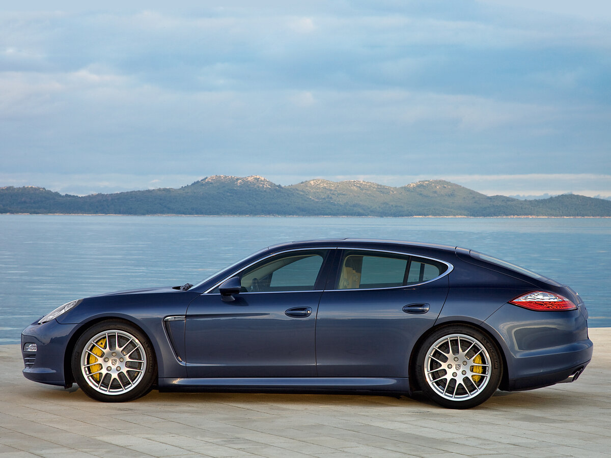 Porshe Panamera 4s