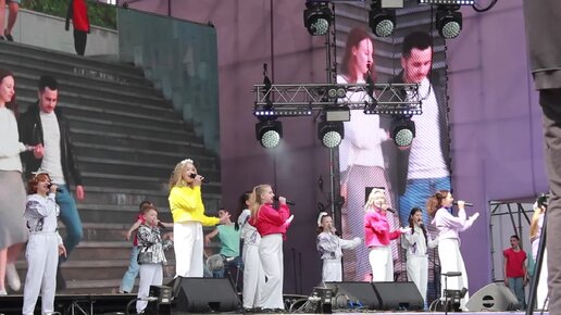 Дне 2021. Выходные дни 2021. Производственный календарь на 2022 год для пятидневной рабочей недели. Производственный календарь на 2021 год с праздниками и выходными. Календарь с праздничными днями на 2021.