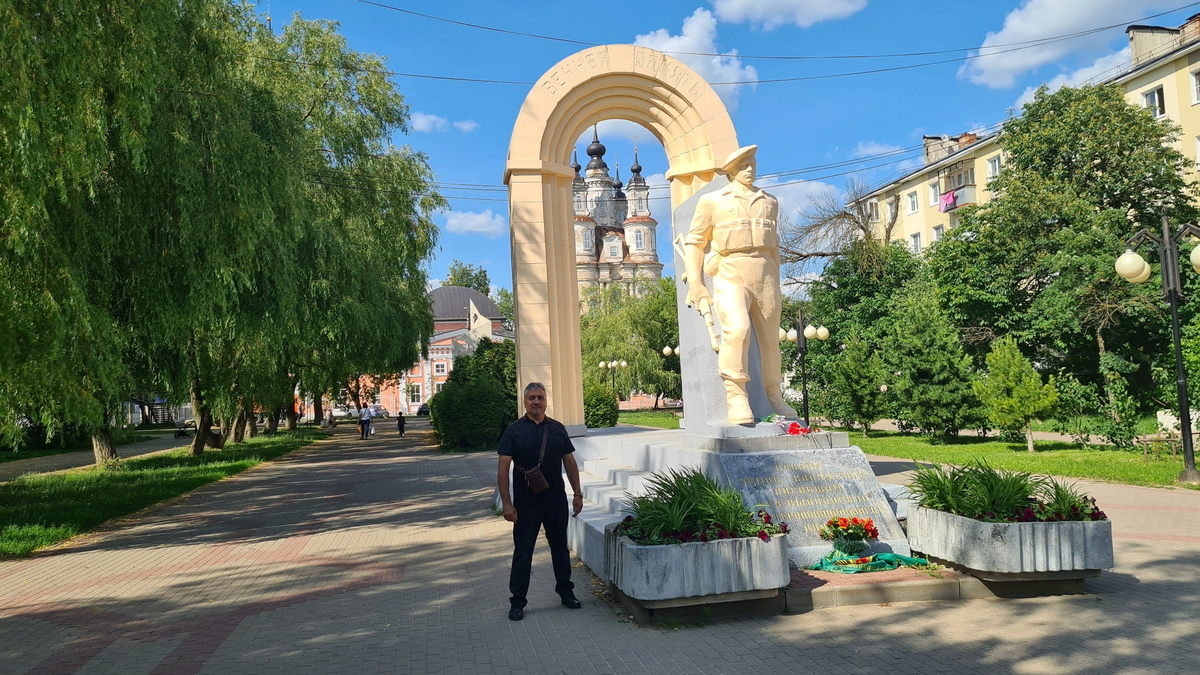 Памятник воинам интернационалистам в Калуге. Фото: Игорь Мартынов.