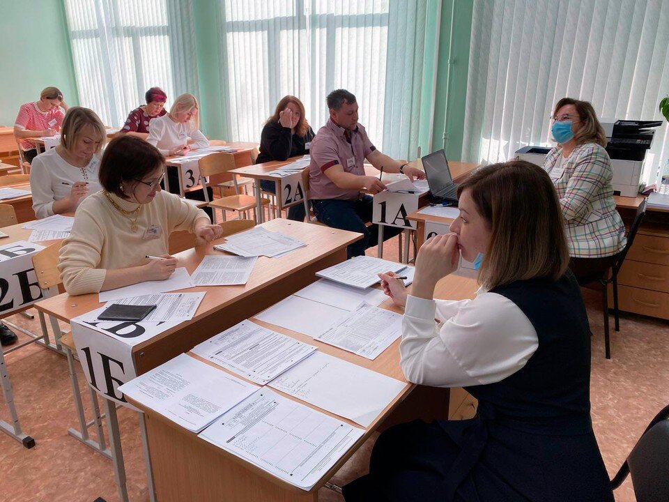    Обычный класс, но ученики - взрослые. Егор ПОБЕРЕЙ