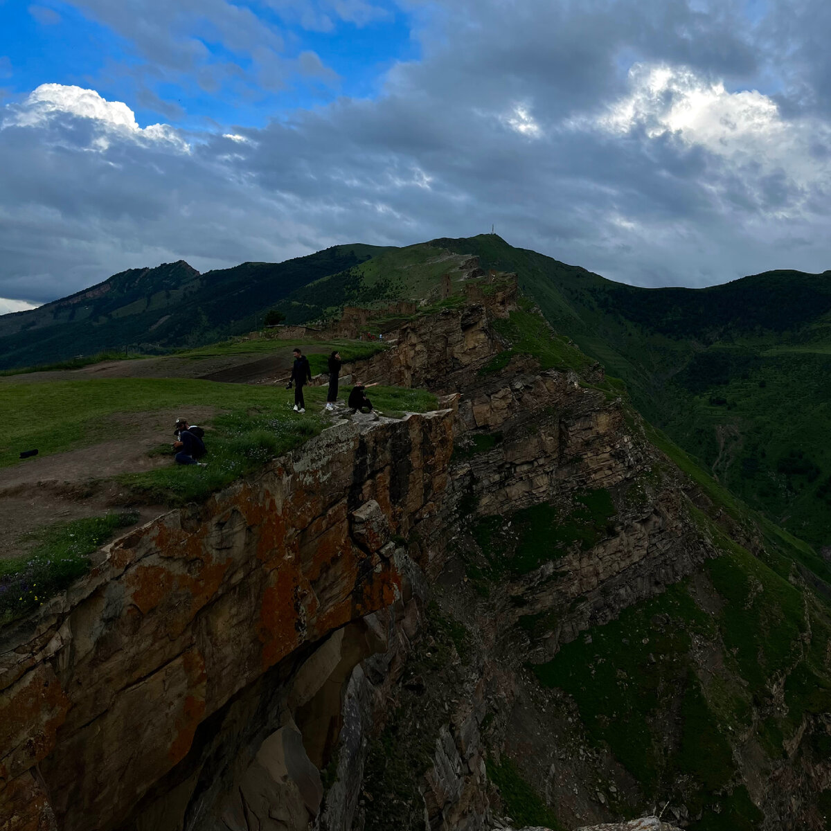 плачущая гора в дагестане