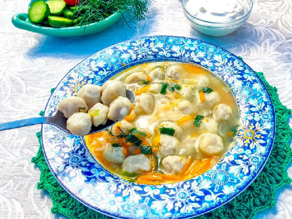 Венгерский суп с фаршем и картофелем