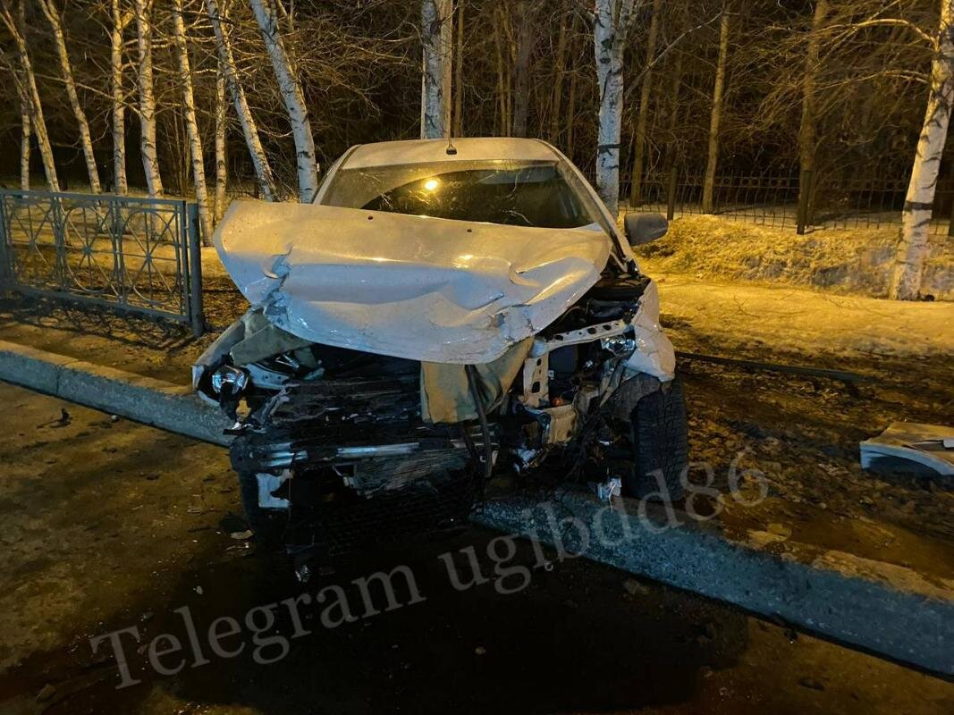    Четыре человека пострадали в ночном ДТП в Нижневартовске