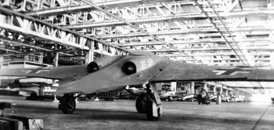 Летающее крыло Хортенов. Horten Ho IX (позже Gotha Go 229) реактивный  истребитель-бомбардировщик, который не спас Люфтваффе. | Кирилл Максимов |  Дзен