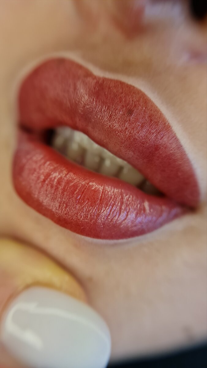 свежий ПМ губ, работа мастера Студии Аллы Ромазановой