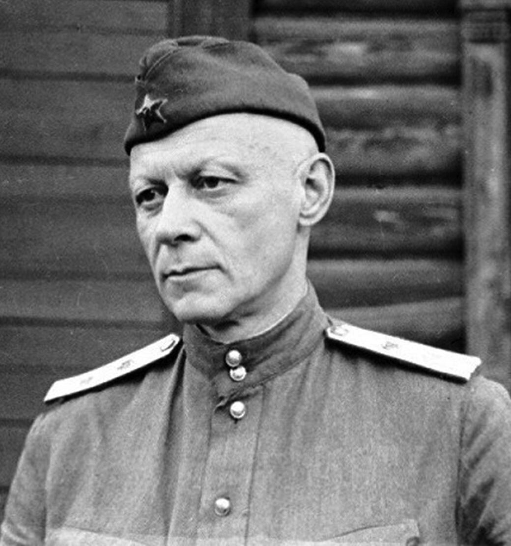 Военврач 2-го ранга М.В. Яковенко после мобилизации в 1944 г.