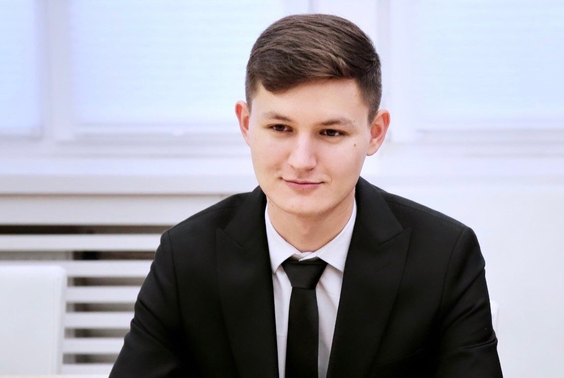 Студент Абдулла Абдурасулов