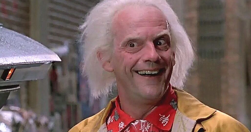 Как сейчас выглядит тот самый «Док» Эмметт Браун из фильма Назад в будущее (1985) и чем занимается?