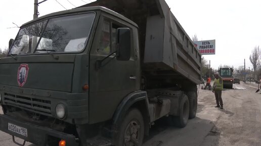 Выпустил трехтомное руководство с целью восстановления мостов взорванных белогвардейцами профессор