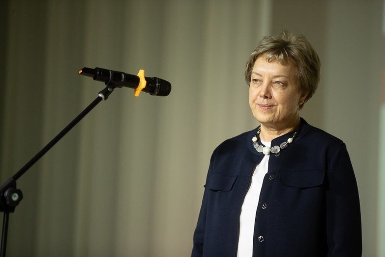     Вице-губернатор Вера Емельянова