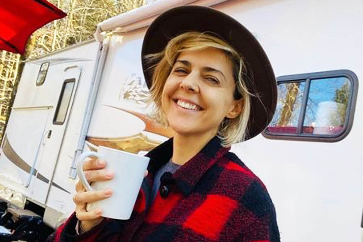     Уволилась с российского телевидения: Ольга Шелест вместе с мужем и дочерьми переехала в США