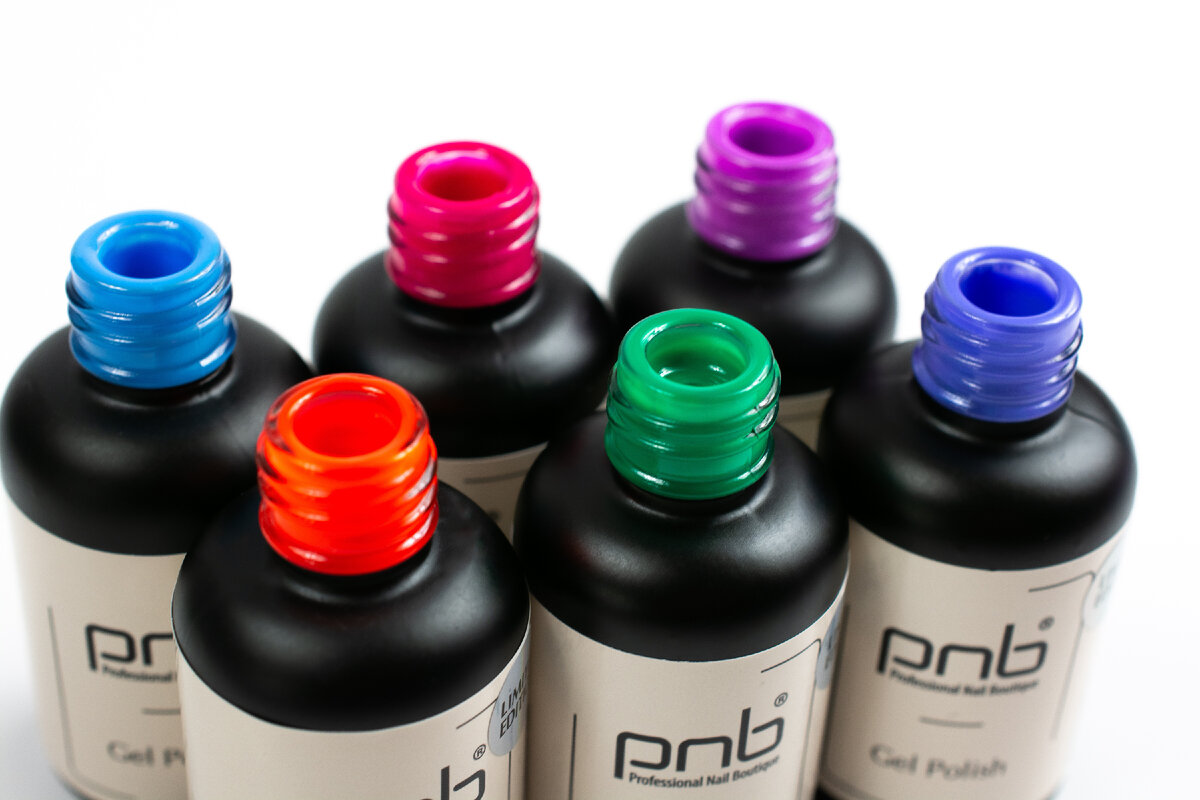 Самая яркая и модная палитра стойких гель-лаков! 