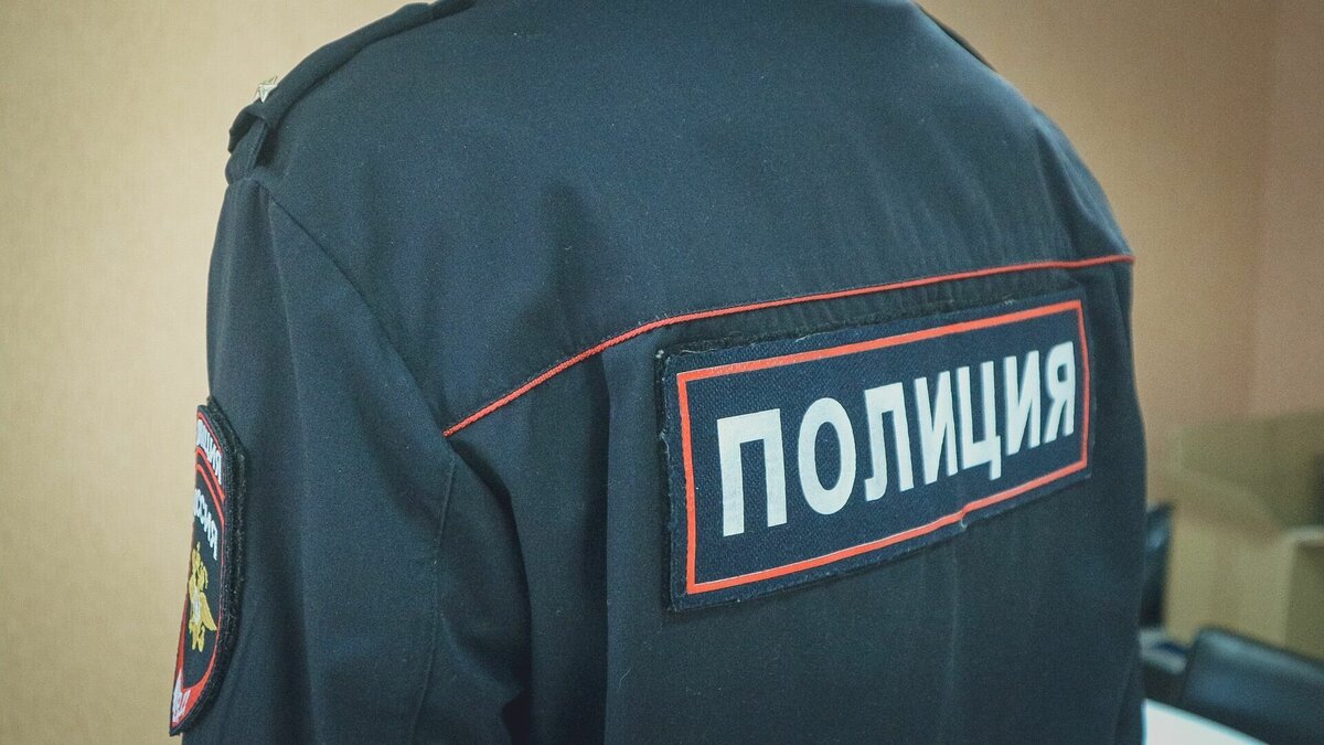     Полицейского, ставшего одним из членов преступной банды в Нижегородской области, уволят из органов. Об этом сообщили в пресс-службе ГУ МВД.