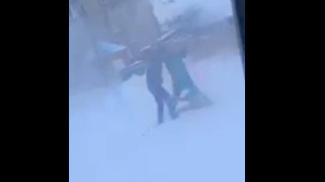 в хакасии неизвестные избили