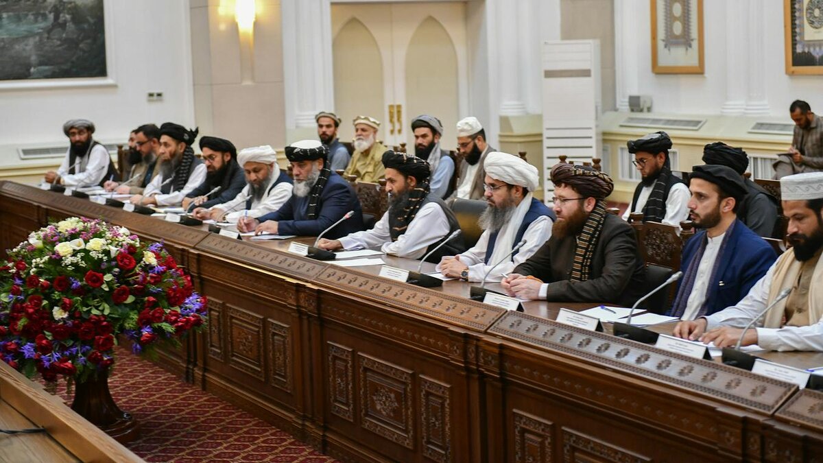 ПРЕДСТАВИТЕЛИ ТАЛИБОВ НА ВСТРЕЧЕ С КАЗАХСТАНСКОЙ ДЕЛЕГАЦИЕЙ . ФОТО С САЙТА РRIMEMINISTER.KZ