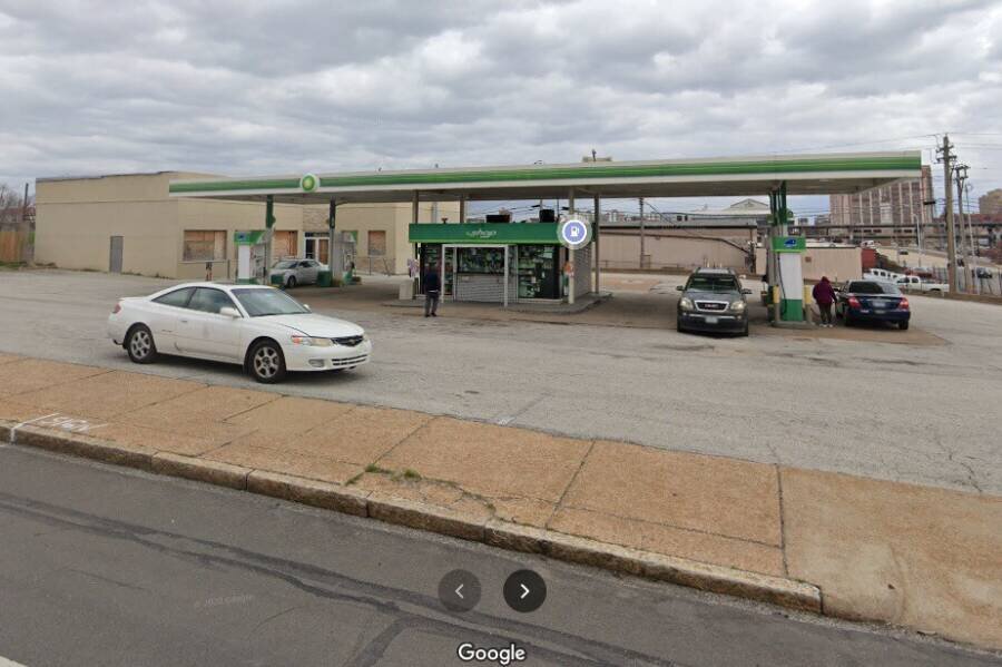 Автозаправка Amoco