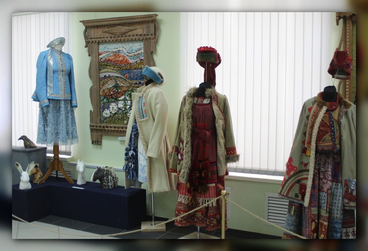 Фрагмент выставки "островский и Костромичи".