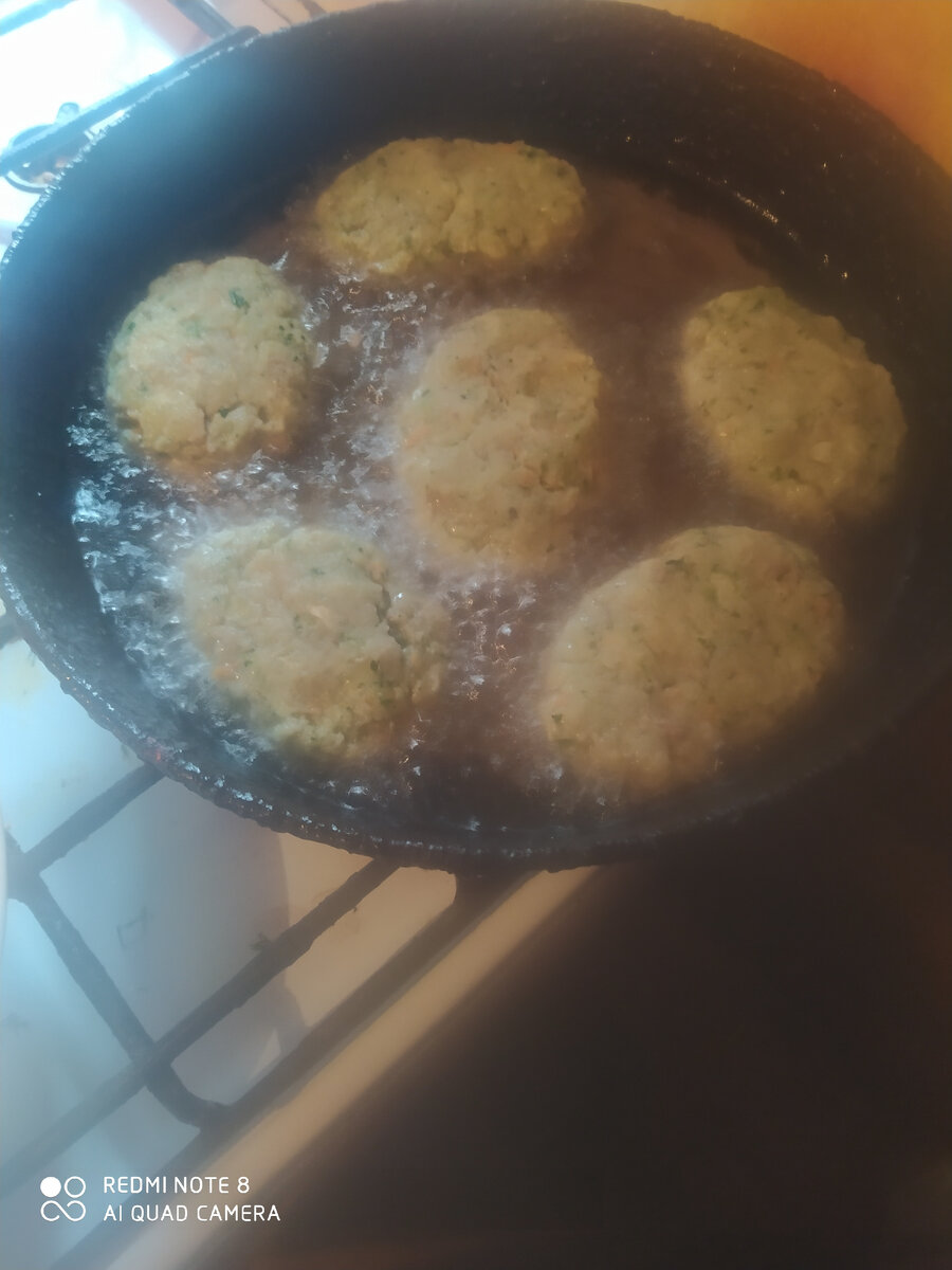 Берём сковородку