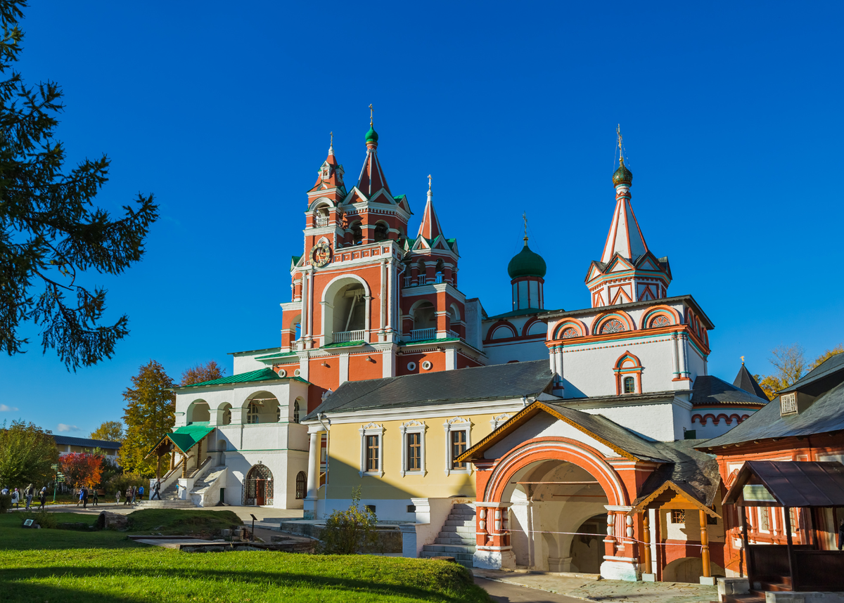 Звенигород регион. Сторожевский монастырь в Звенигороде. Саввино-Сторожевский монастырь. Звенигород, Московская область. 2. Саввино-Сторожевский монастырь. Звенигород новый Иерусалим.