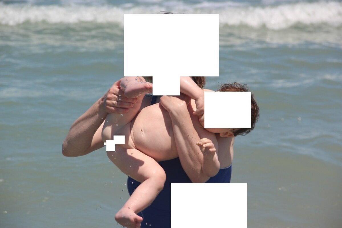 Гoлыe дети на пляже и фото в сети | ТасамаяОбоВсем | Дзен