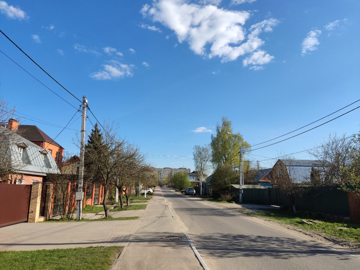 Вот так выглядят улочки нашего города. Уже весна вовсю хозяйничает. Фото автора