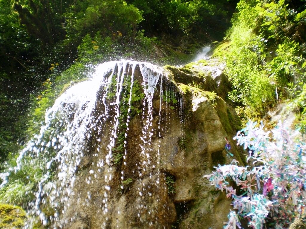 ​Водопад Девичьи слезы (Абхазия)