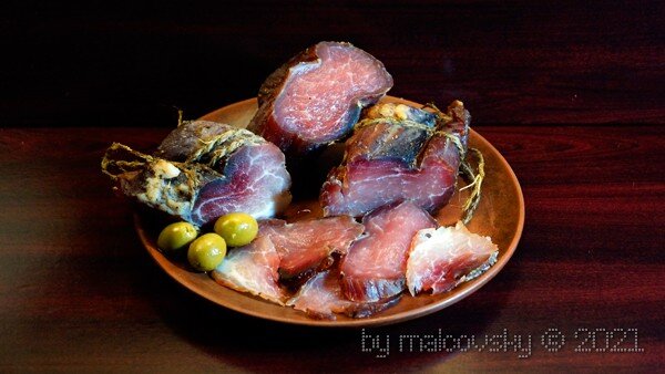 Ветчина сырокопчёная