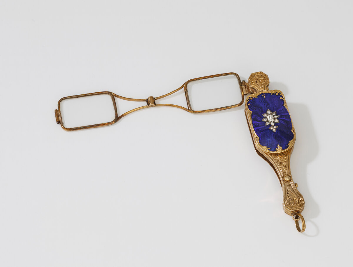 Лорнет с часами. Швейцария, 1850–1860-е годы. Государственный Эрмитаж, Санкт-Петербург