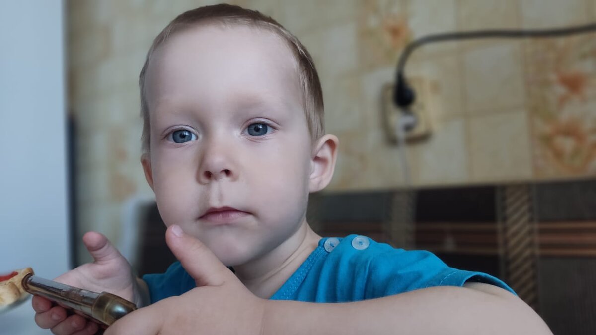 Такой большой наш малыш Сашка 