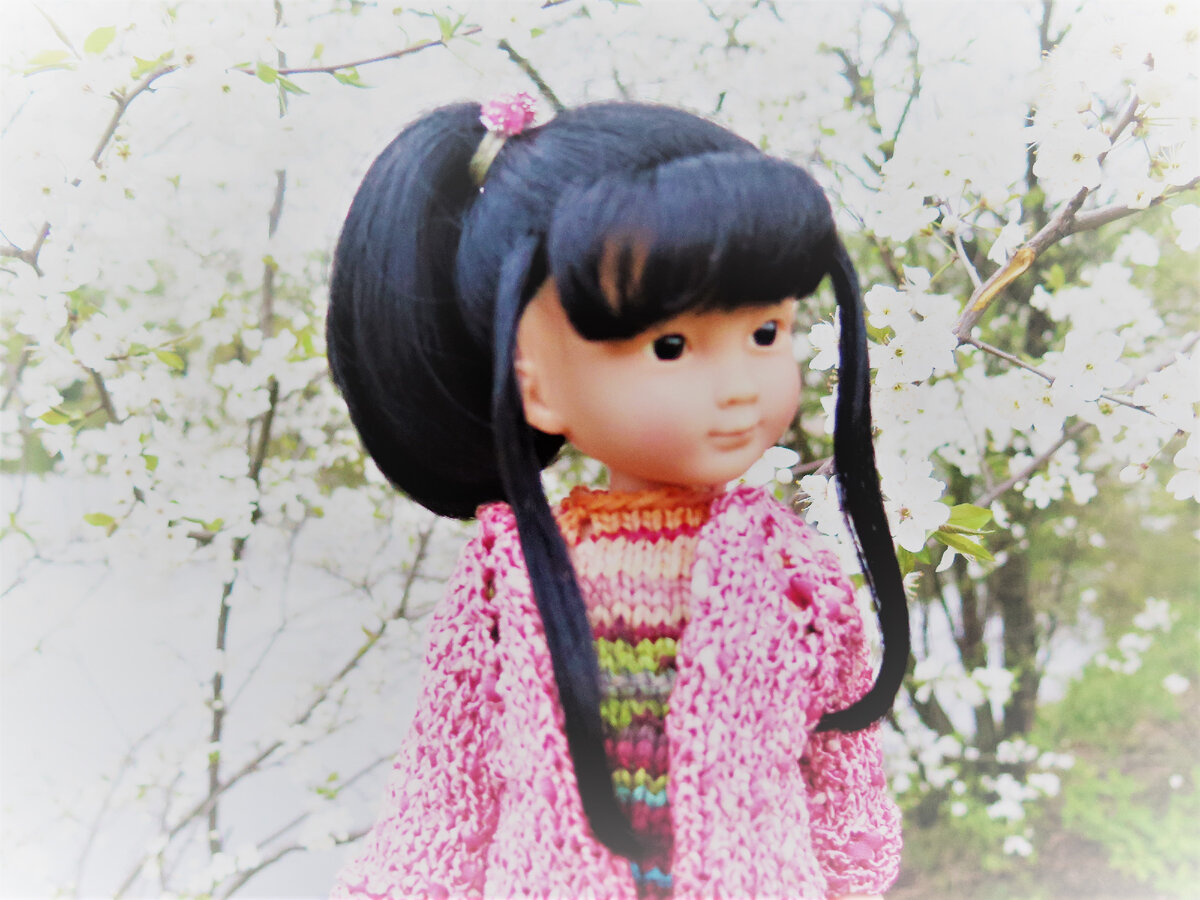 Кукла из моей коллекции. Пальто, платье и фотографии авторские.