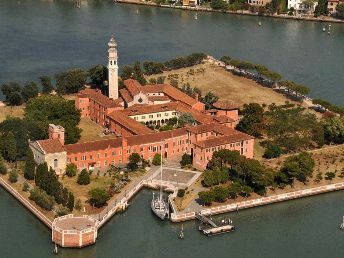 Остров Святого Лазаря